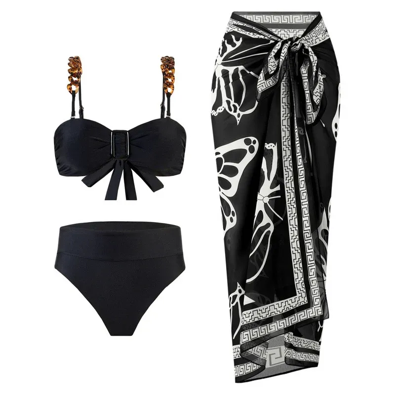 Damen Bikini-Set mit elegantem Wickelrock und raffinierten Trägerdetails – Maréssa